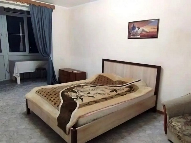 1-комнатная квартира Горького 32 