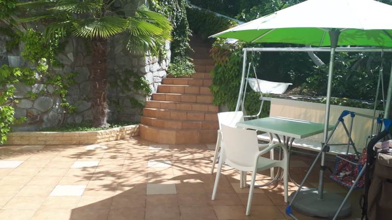 "Домик в Гаспре" гостевой дом, Ялта Фото: 15 из 46