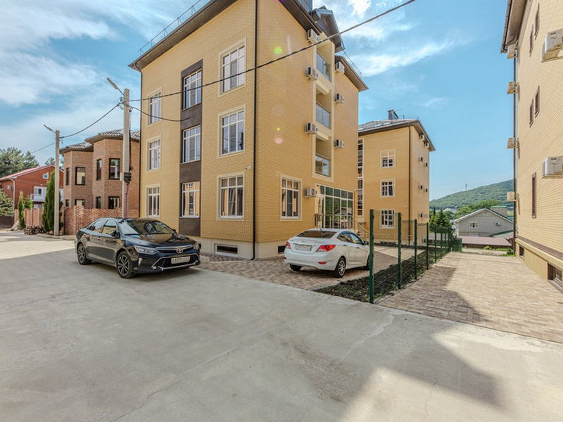 "Авис" отель