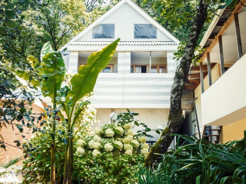 "Тенистый дворик у Ларисы" частный сектор