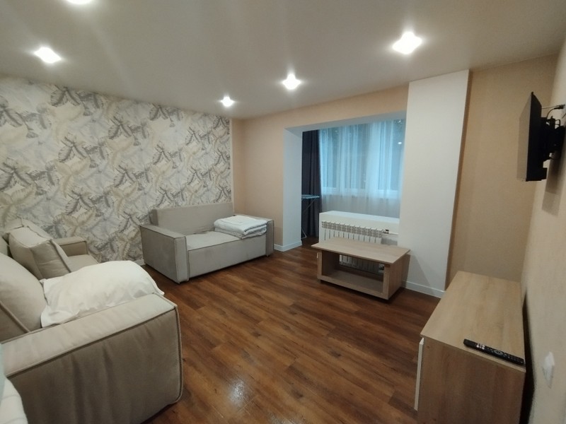 2х-комнатная квартира Центральная 1