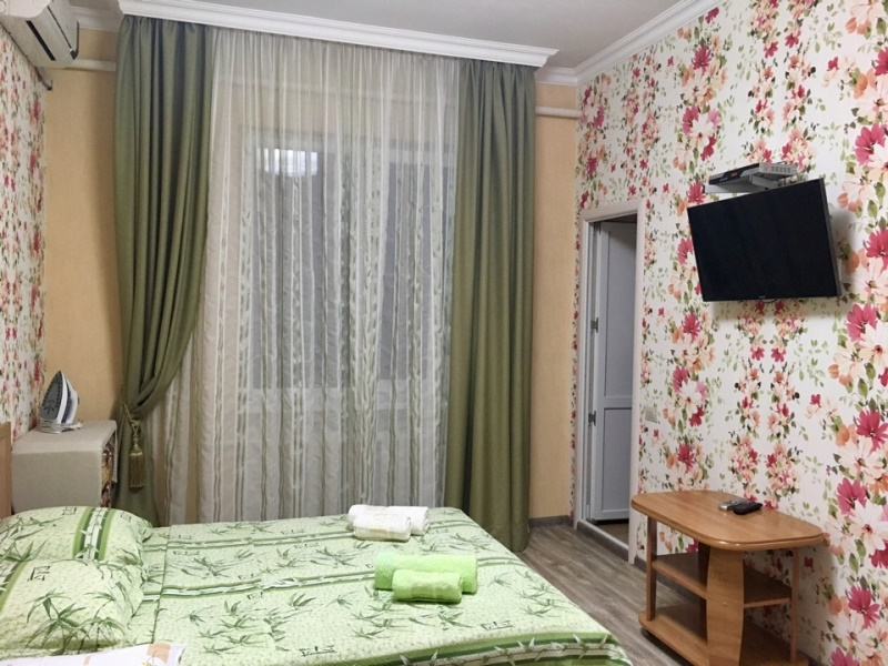1-комнатная квартира в частном доме Ульянова 19 кв 1, Сочи Фото: 13 из 15