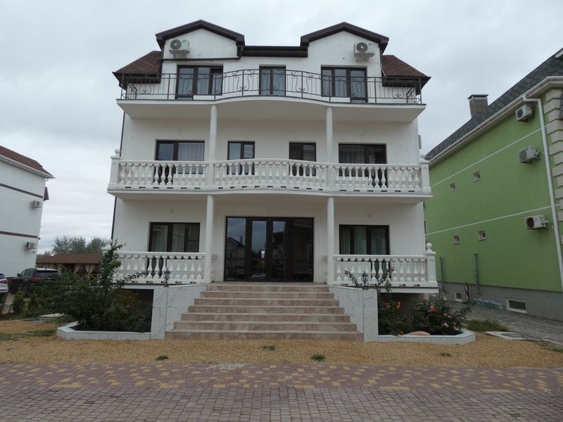 "Лазурный" гостевой дом