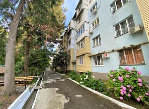   Лазарева 68 - квартиры забронировать