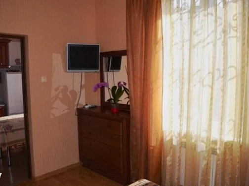 2х-комнатная квартира Ленинградская 14, Гурзуф Фото: 10 из 15