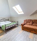 "Полулюкс" 5-местный (без балкона)