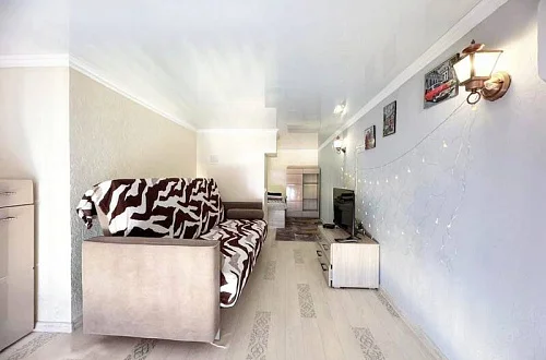 1-комнатная квартира Фото: 7 из 8