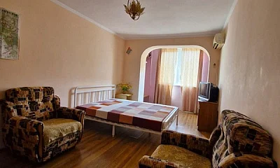 "Магнолия" 1-комнатная квартира, Сухум Фото: 1 из 6