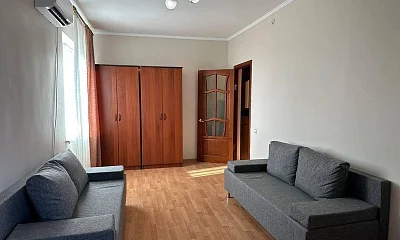 2х-комнатная квартира Агрба 2 кв 87, Пицунда Фото: 1 из 35