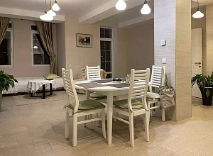 Ялта "Над Массандровским пляжем с балконом и видом"   - квартиры снять посуточно