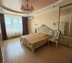 2х-комнатная квартира Просвещения 84