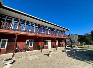 "У Артура и Анжелы" частный сектор Алахадзы