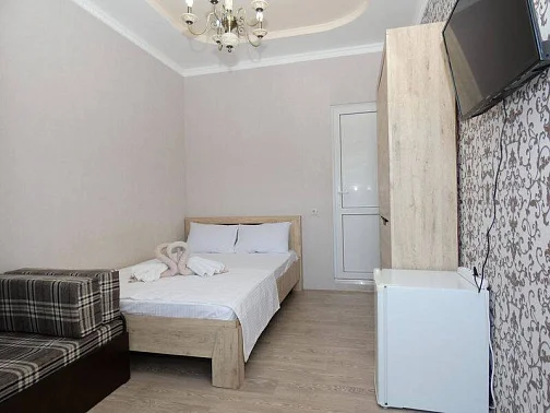 "JULIETT" гостевой дом, Гудаута Фото: 5 из 37