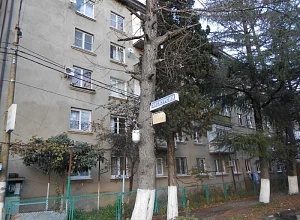 Отдых в Лдзаа   Рыбзаводская 75 кв 46 - квартиры снять посуточно