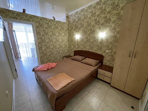 "Катран" эллинг, Орджоникидзе Фото: 12 из 41
