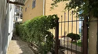 "Дворик на Морской" частный сектор, Саки
