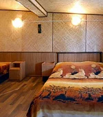 "3х-местный"