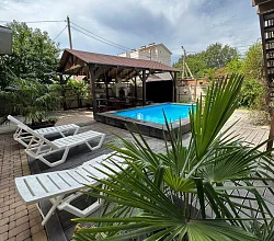 "Три Пальмы" гостевой дом