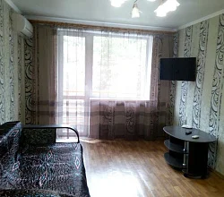 2х-комнатная квартира  Голицына 30