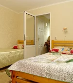 "3х-местный"