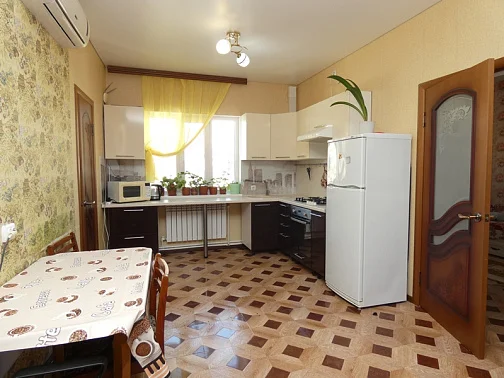 3х-комнатная квартира Кирова 74 кв 1, Анапа Фото: 2 из 4