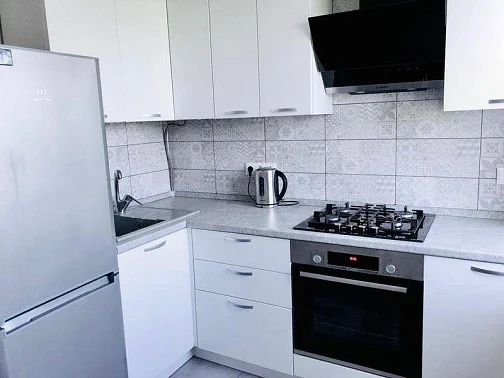 "На Набережной" 2х-комнатная квартира, Новороссийск Фото: 2 из 8