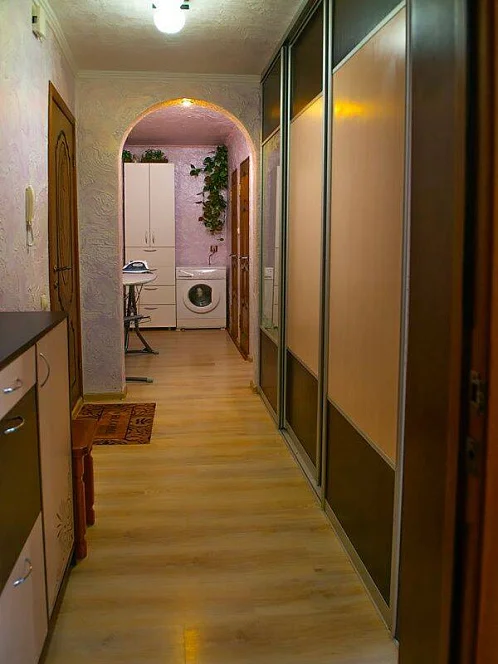 2х-комнатная квартира Калинина 279 кв 35, Ейск Фото: 3 из 17