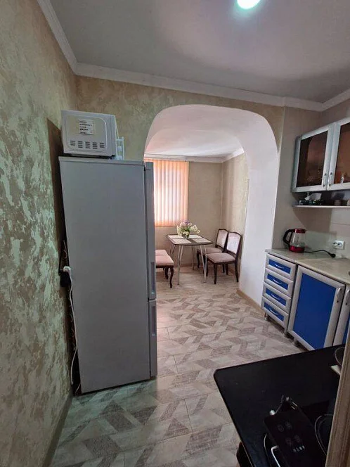 "Камелия" 1-комнатная квартира, Сухум Фото: 2 из 12