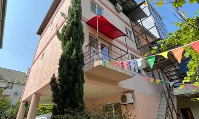 "На Кирова" гостевой дом, Геленджик Фото: 1 из 34