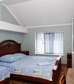 "Стандарт" со всеми удобствами 3х-местный (2 этаж)