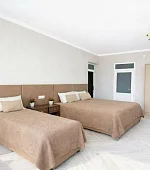 "Делюкс 1-комнатный" 4х-местный (с балконом)