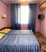 "Семейный с отдельным входом"