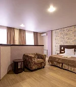 "Стандарт улучшенный с кухней"