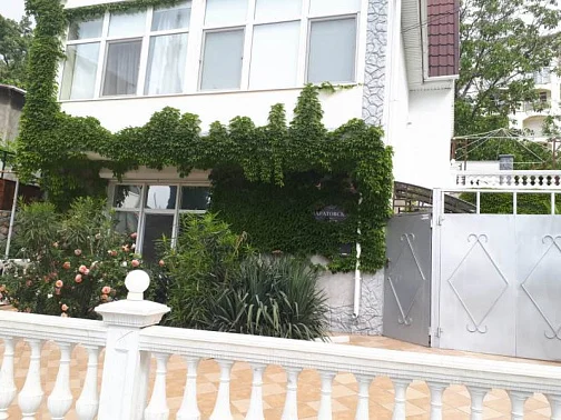 "Домик в Гаспре" гостевой дом, Ялта Фото: 11 из 46