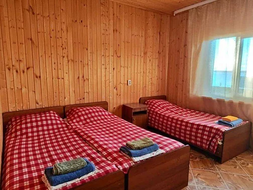 "Дом Ерванта" частный сектор, Пицунда Фото: 3 из 50