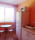 "2х-комнатный с кухней"