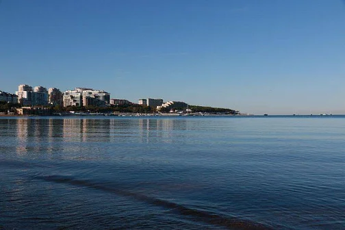 "Студия на берегу. Запах сосен и моря. Парковка" квартира-студия, Геленджик Фото: 15 из 17