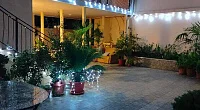 "У Ларисы" частный сектор, Вардане