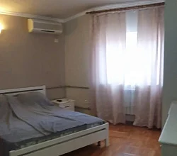 "На Октября" 1-комнатная квартира