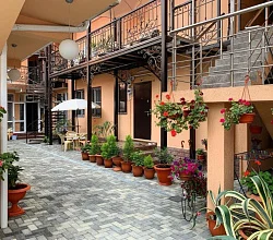 "Южный дворик" гостевой дом