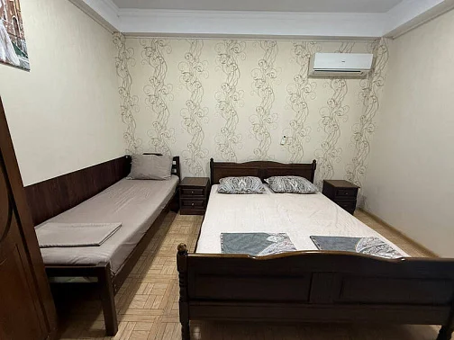"White house" мини-гостиница, Гагра Фото: 15 из 29