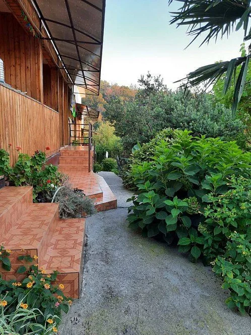 "У Полины" частный сектор, Лоо Фото: 6 из 31