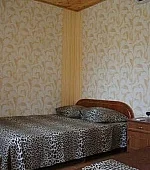 "3х-местный"