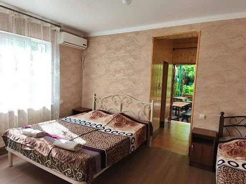 Мини-гостиница Осетинская 15, Гагра Фото: 42 из 51