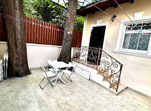 Отдых в Ялте   Екатерининская 10 - квартиры снять посуточно