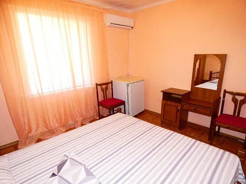 "Зеленый дворик Гульсум" гостевой дом, Морское Фото: 22 из 52