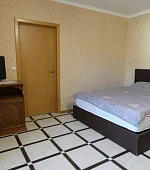 "2х-комнатный с кухней"