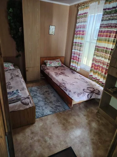 "Домики №54 на б/о Платан" база отдыха, Голубицкая Фото: 12 из 20
