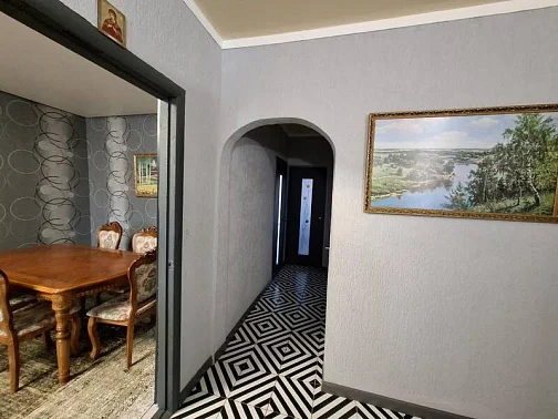 3х-комнатная квартира Агрба 35 кв 88, Пицунда Фото: 3 из 12