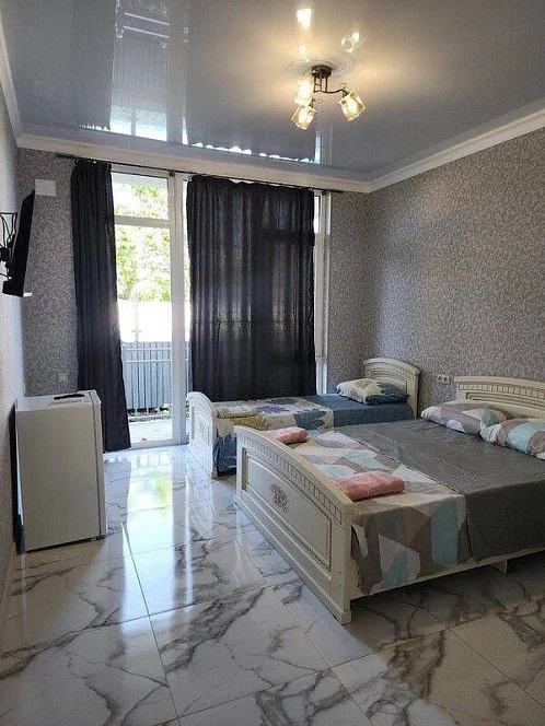 "У Ларисы" гостевой дом, Гагра Фото: 40 из 48